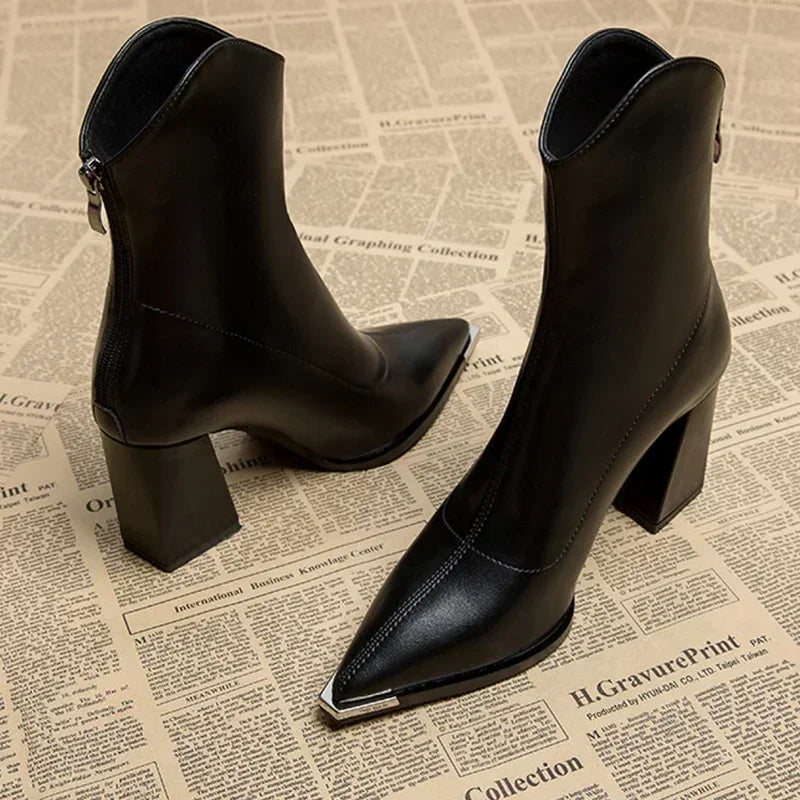 SELENA POINTED LEATHER BOOTS