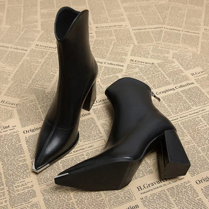 SELENA POINTED LEATHER BOOTS
