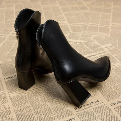 SELENA POINTED LEATHER BOOTS