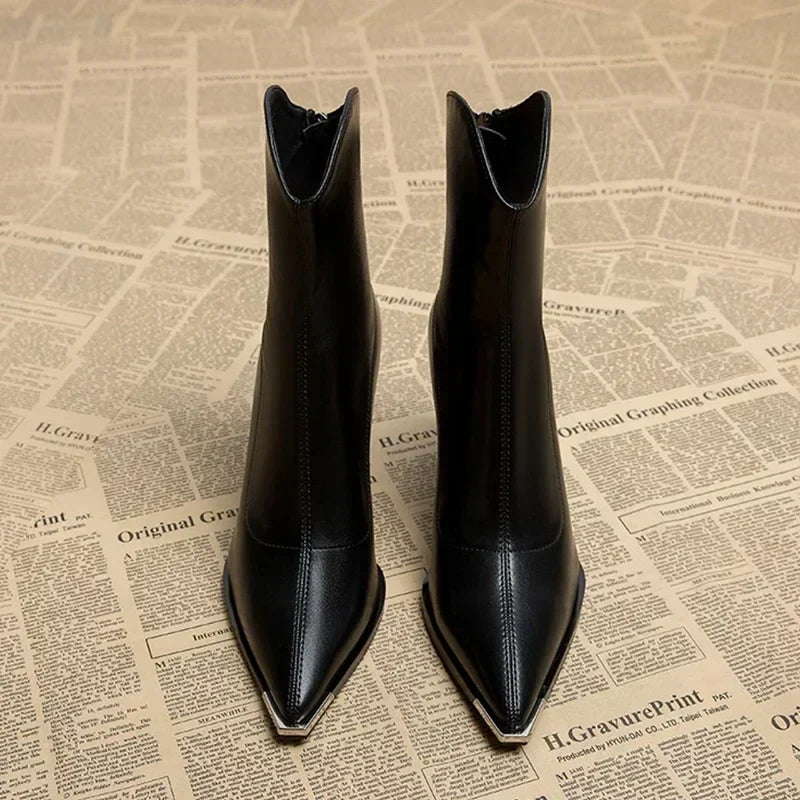 SELENA POINTED LEATHER BOOTS